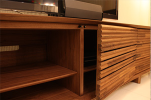 karimoku TVボード「SOLID BOARD」