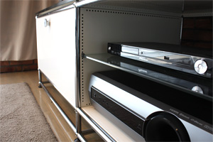 hhstyle.com：TVボード「USM Haller unit」