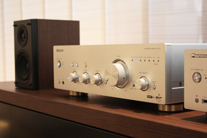 パイオニア：2チャンネル オーディオコンポーネントシリーズ「インテグレーテッドアンプ A-70」