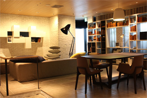 ACTUS AOYAMA：Poliform